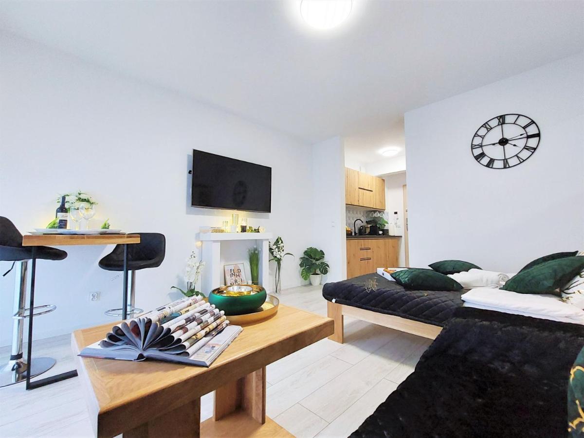 Apartment Mit Blick Auf Den Park - Apartament Mariw Matejki 17 Z Widokiem Na Park Swinoujscie Dış mekan fotoğraf