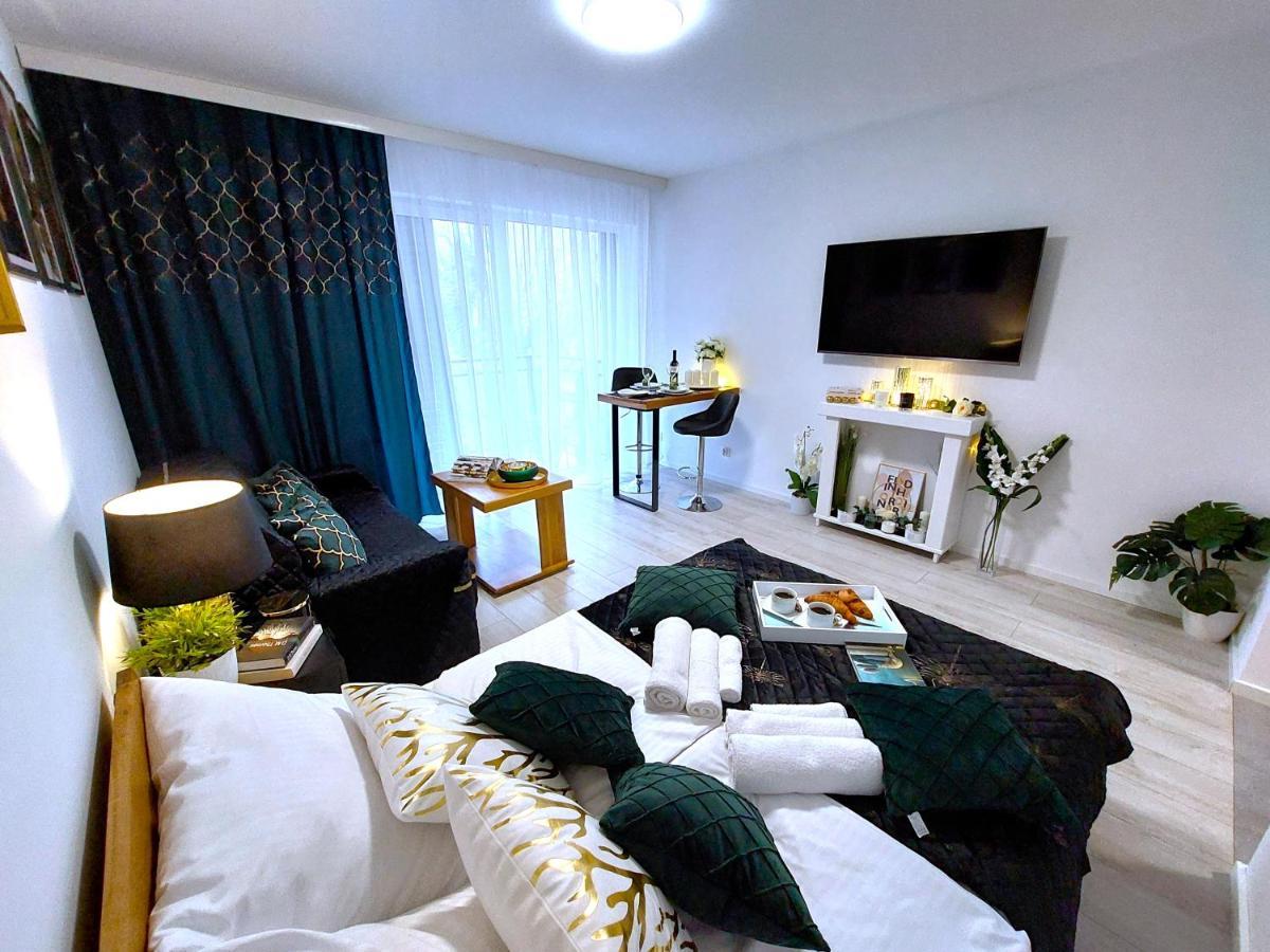 Apartment Mit Blick Auf Den Park - Apartament Mariw Matejki 17 Z Widokiem Na Park Swinoujscie Dış mekan fotoğraf