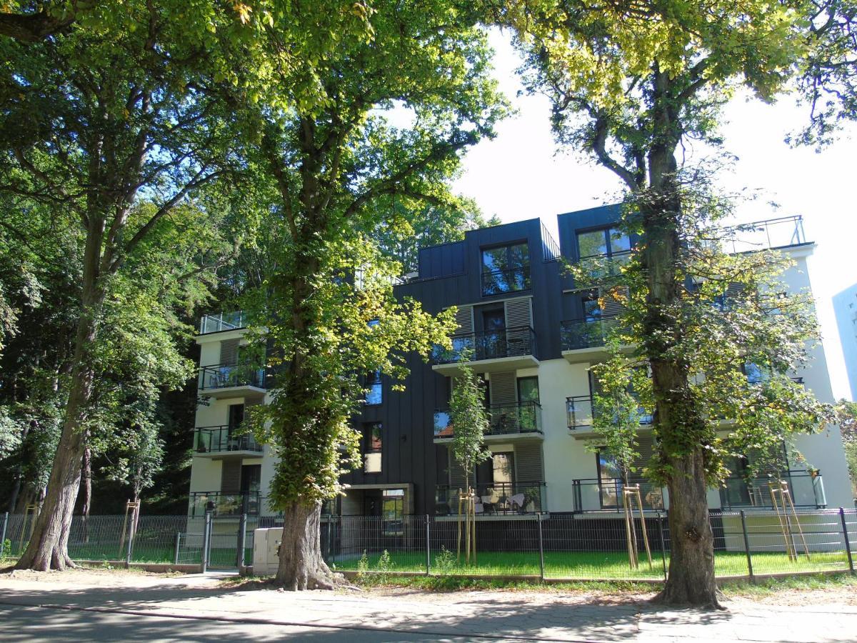 Apartment Mit Blick Auf Den Park - Apartament Mariw Matejki 17 Z Widokiem Na Park Swinoujscie Dış mekan fotoğraf
